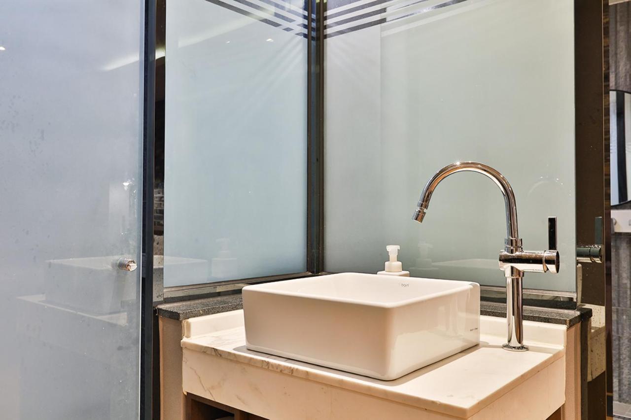 Brown Dot Hotel Jeonggwan Busan Esterno foto