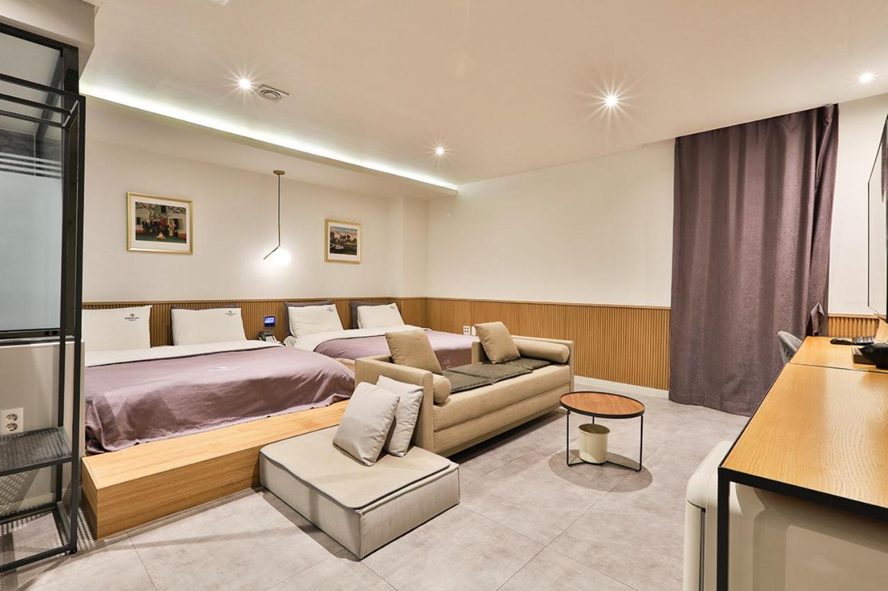 Brown Dot Hotel Jeonggwan Busan Esterno foto