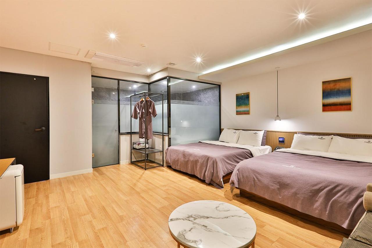 Brown Dot Hotel Jeonggwan Busan Esterno foto