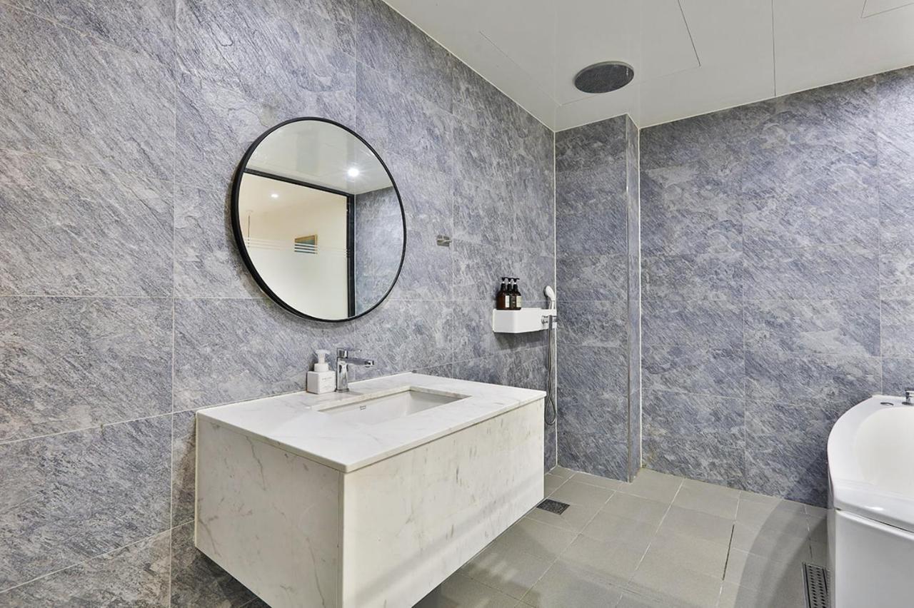 Brown Dot Hotel Jeonggwan Busan Esterno foto